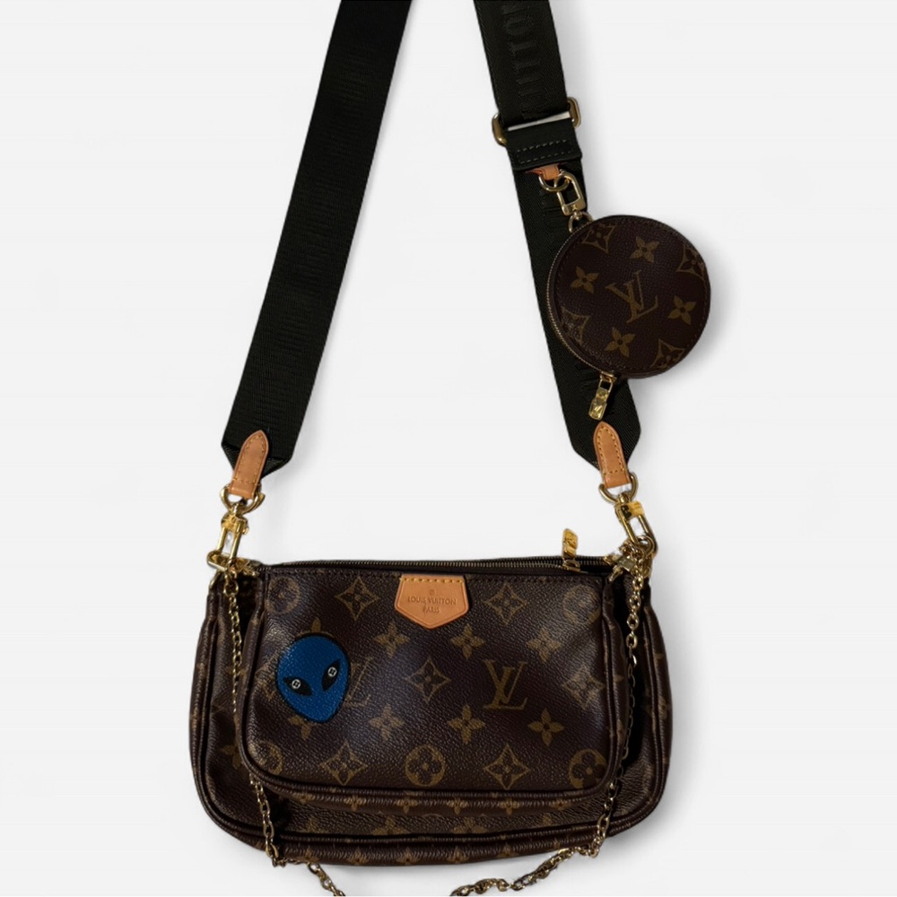 Louis Vuitton Dark Brown Monogram Crossbody Bag Accessoires LV World Tour